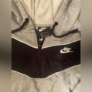 Nike Crop Hoodie